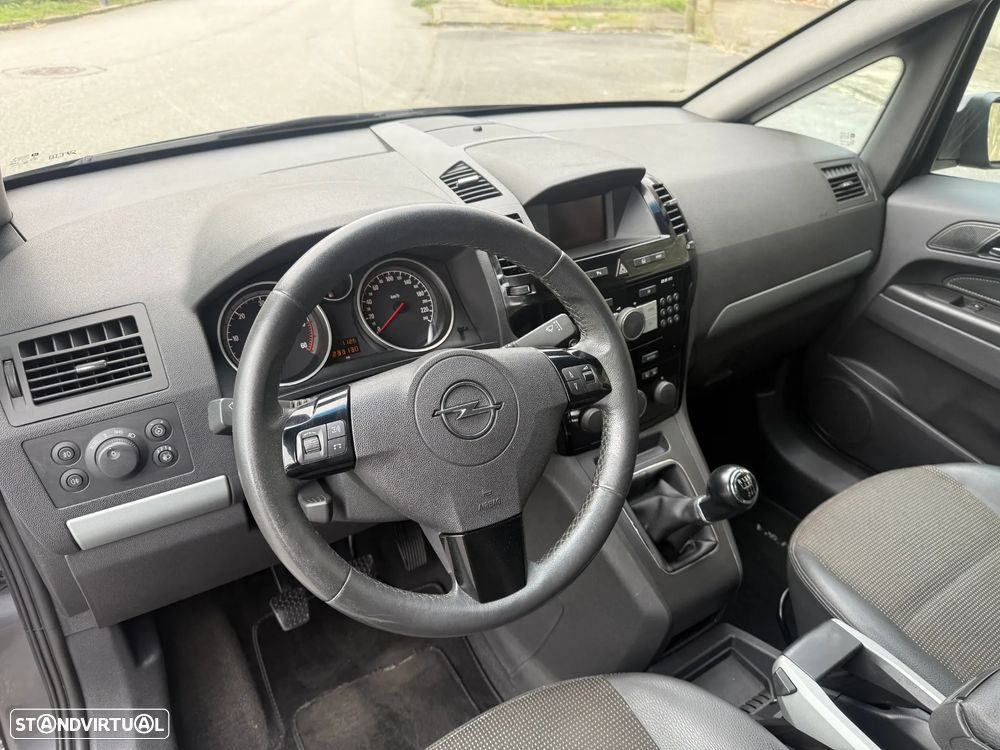 Opel Zafira 1.7 CDTi Cosmo - 8