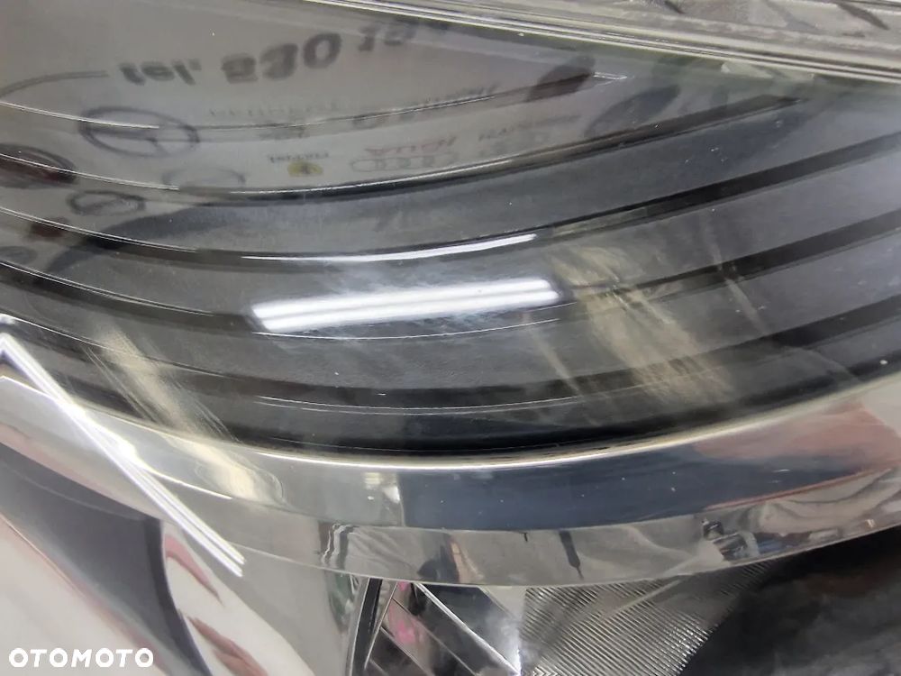 TOYOTA YARIS 3 III PRAWA ZWYKŁA LAMPA PRZEDNIA PRZÓD , NR KOITO 0D-158 , NR AUKCJI LL445 - 7