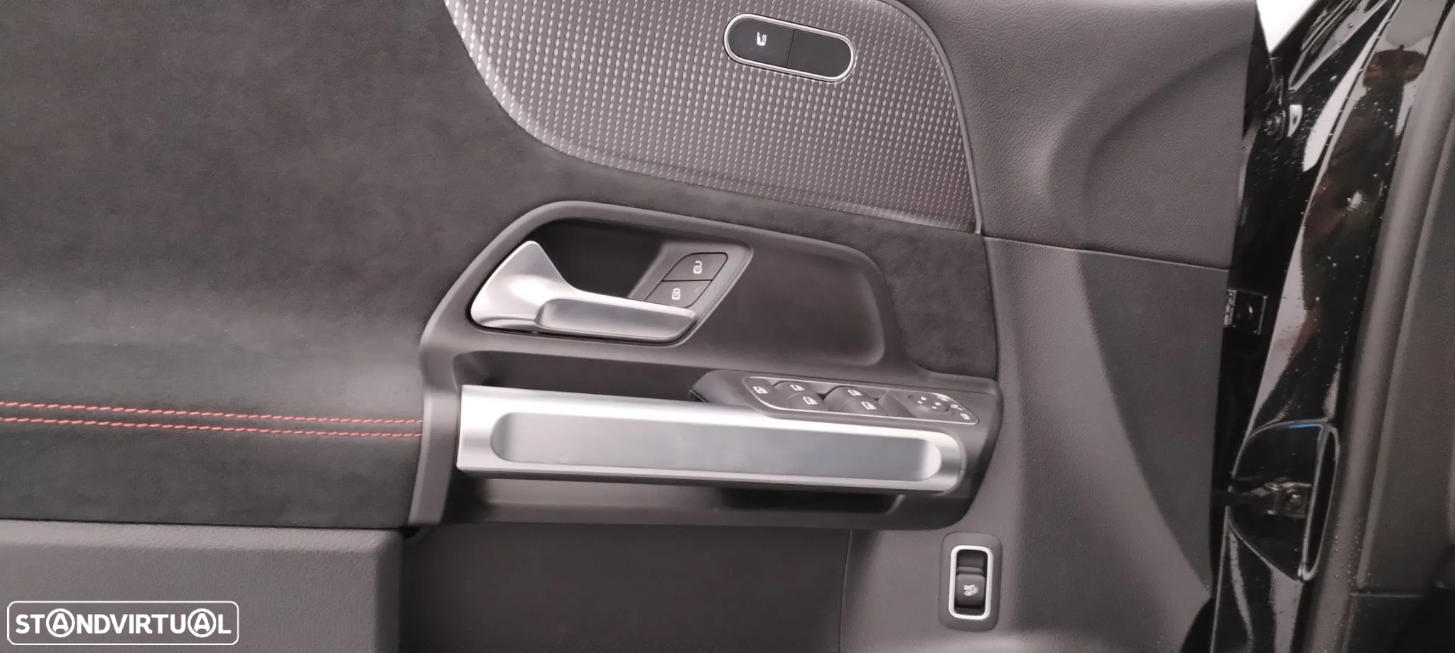 Mercedes-Benz EQB 250 AMG Line - 24