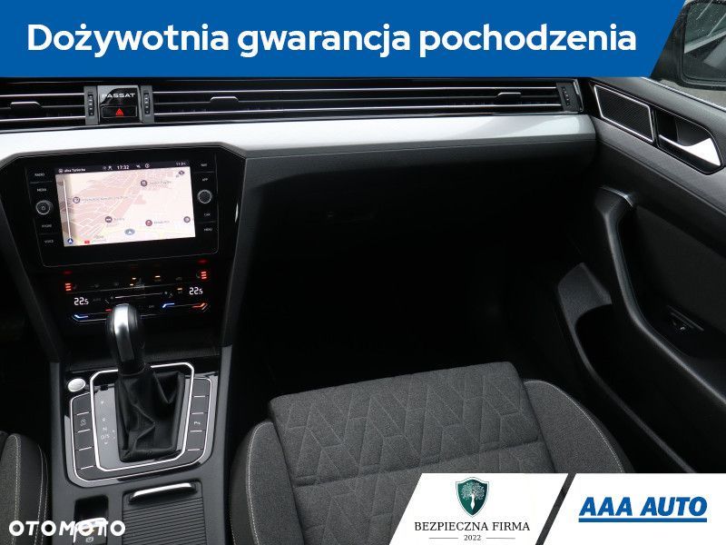 Volkswagen Passat Variant - 10