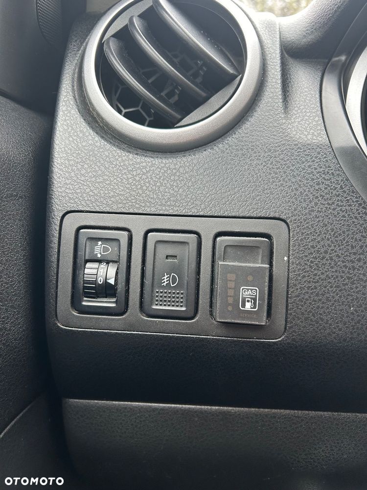 Suzuki Grand Vitara 2.0 - 10