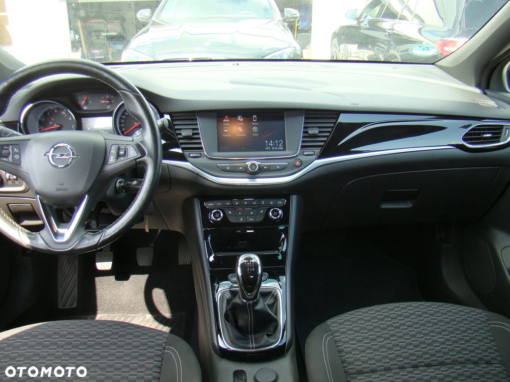 Opel Astra 1.4 Turbo Dynamic - 26