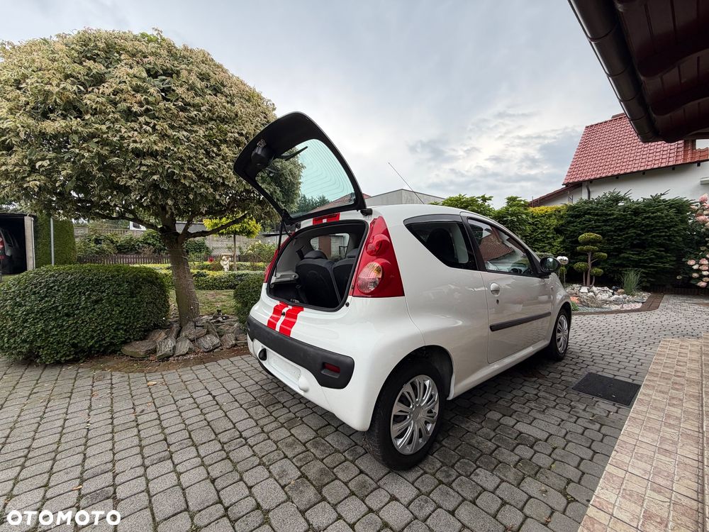 Peugeot 107 - 14