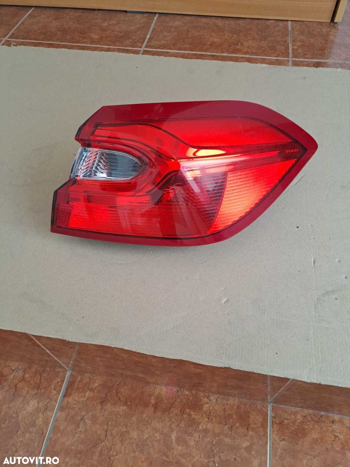 Stop tripla dreapta Ford Fiesta MK8 an 2018-2023 Original - 1