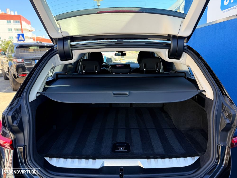 BMW 320 e Corporate Edition Auto - 19