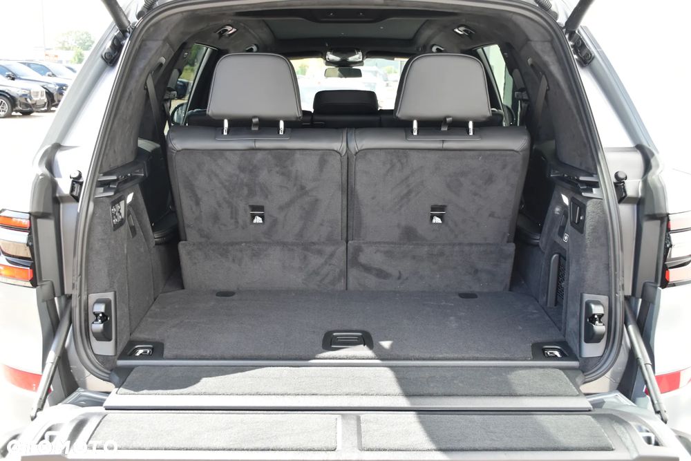 BMW X7 xDrive40d mHEV Individual Edition sport - 32