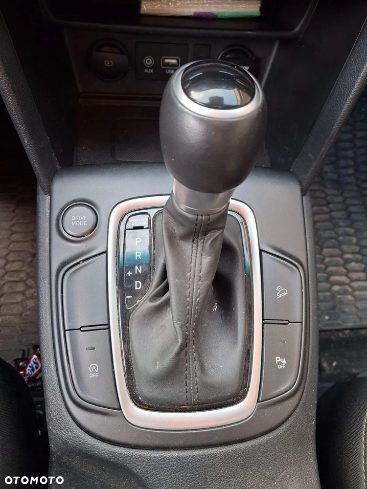 Hyundai Kona - 16