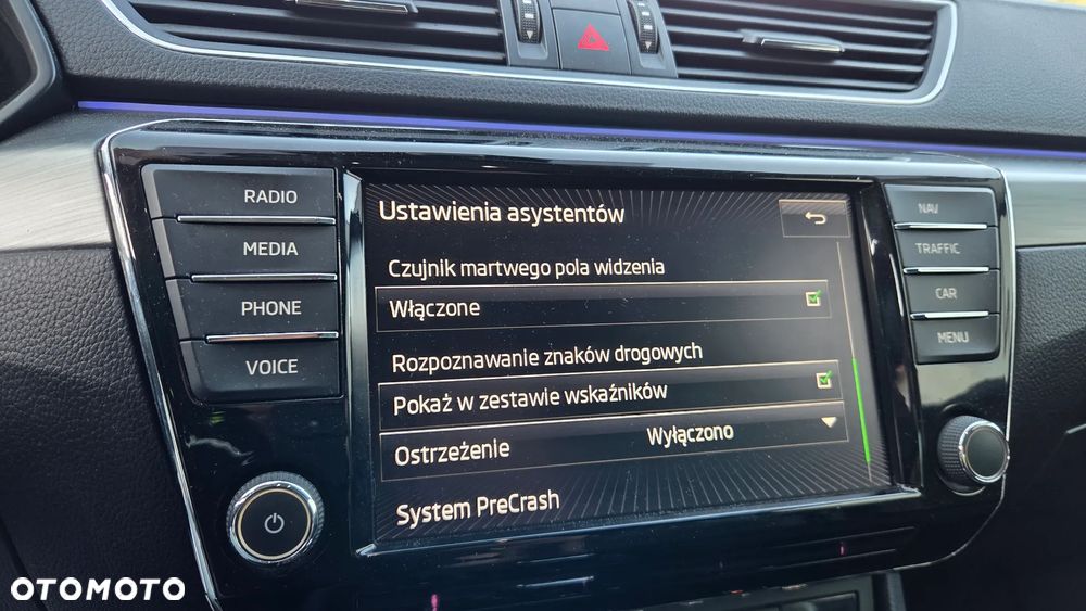 Skoda Superb 2.0 TSI 4x4 DSG SportLine - 26