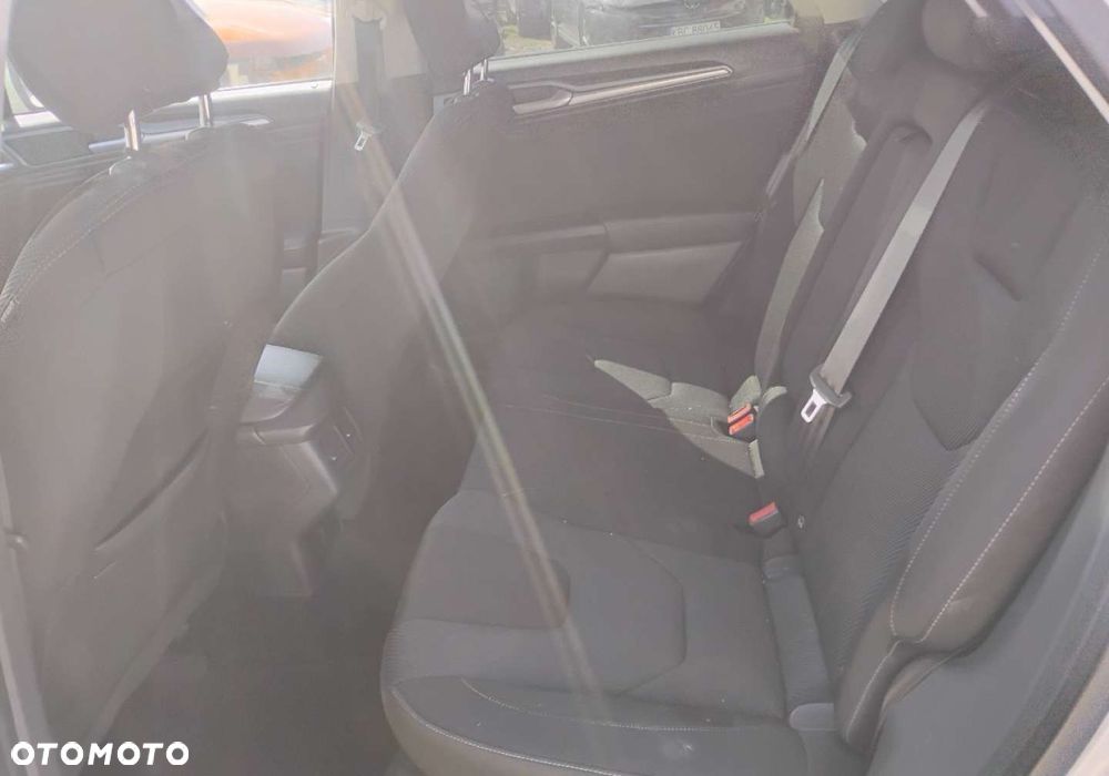 Ford Mondeo - 10