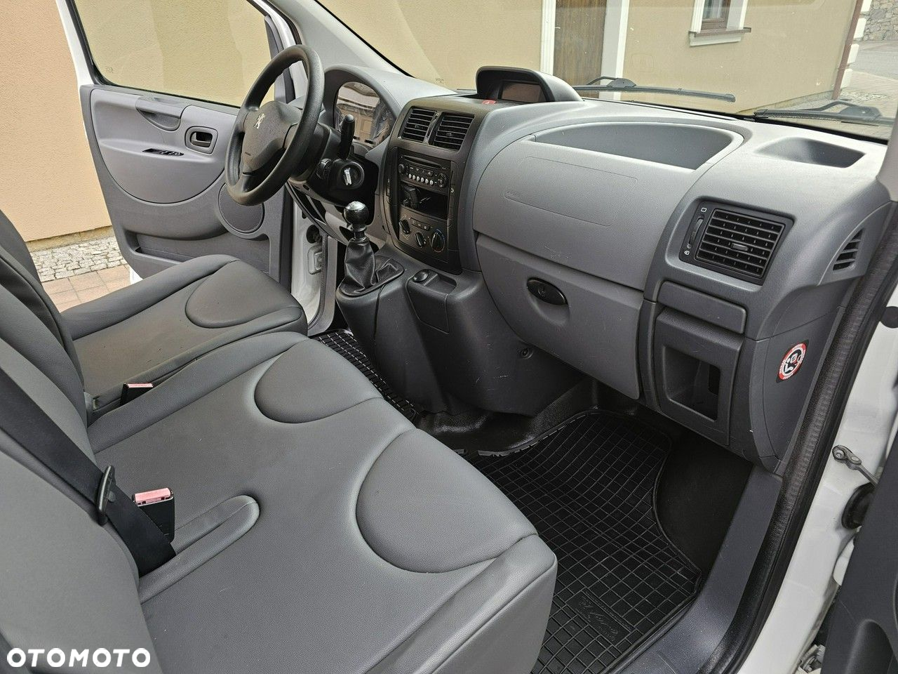 Peugeot Expert - 13