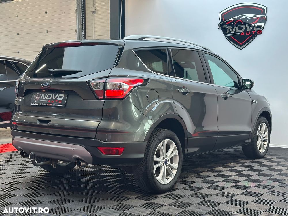 Ford Kuga 2.0 TDCi 4x4 Aut. Titanium - 6