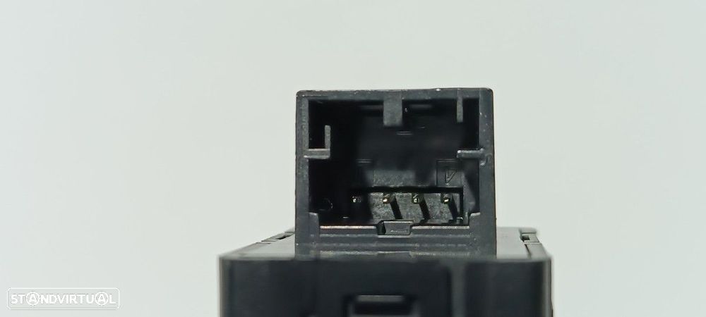 CONTROLE DE ABERTURA DE TRONCO/PORTÃO AUDI Q3 - 4