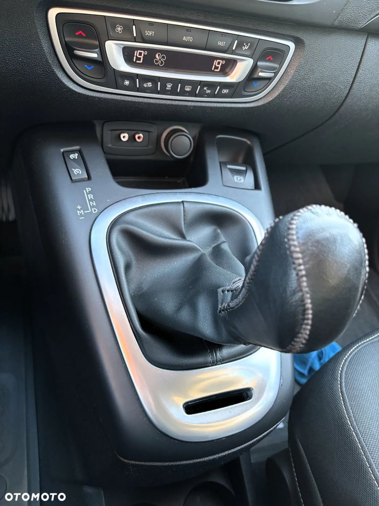 Renault Scenic 2.0 dCi Privilege - 18