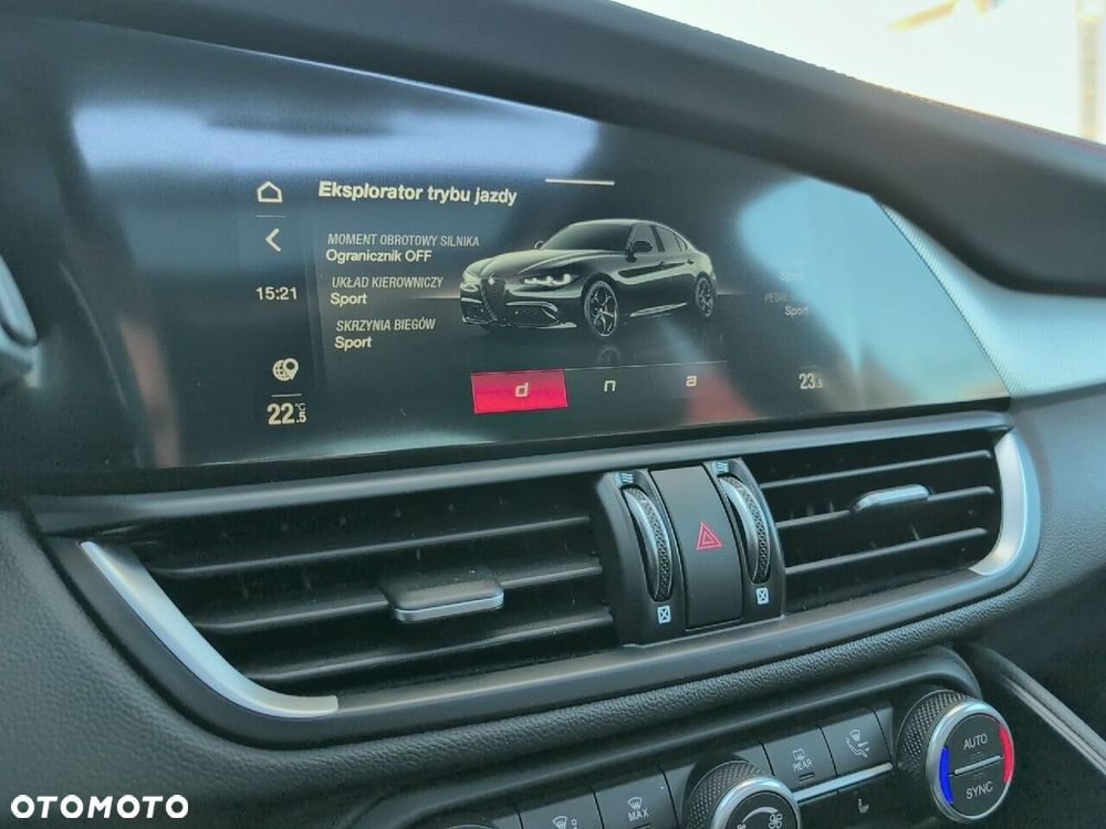 Alfa Romeo Giulia 2.0 Turbo Competizione Q4 - 28