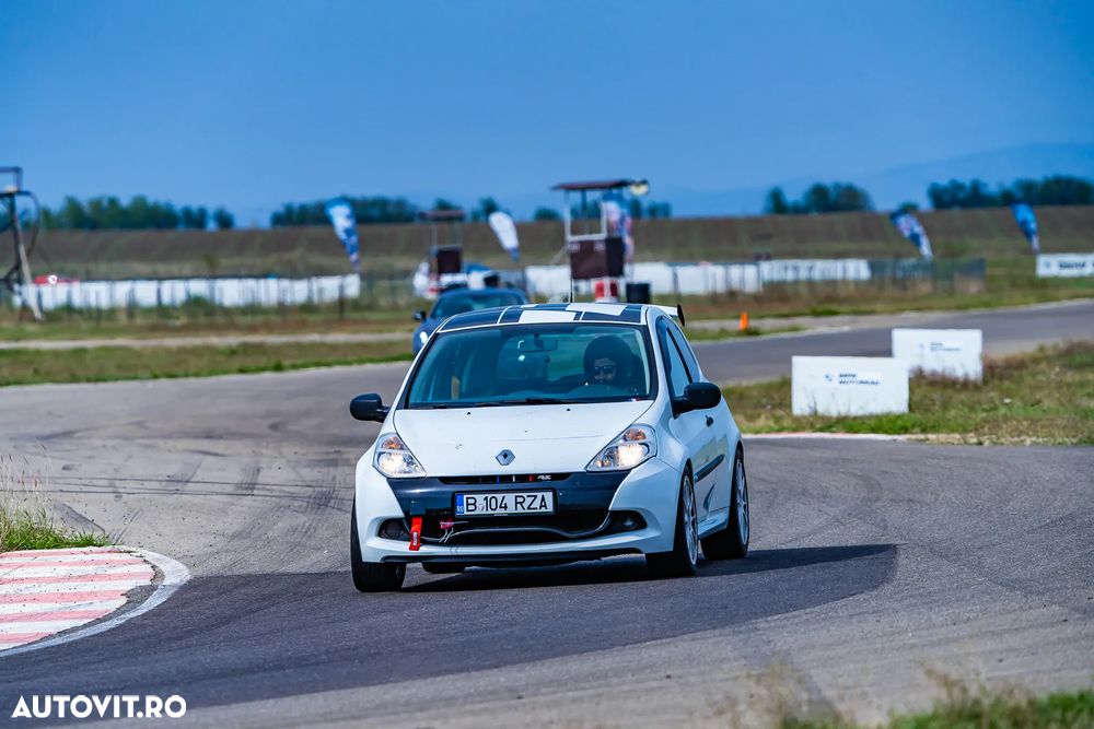 Renault Clio III 2.0 16V Team - 3