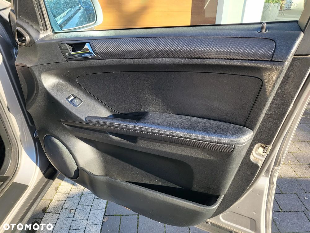 Mercedes-Benz ML - 4