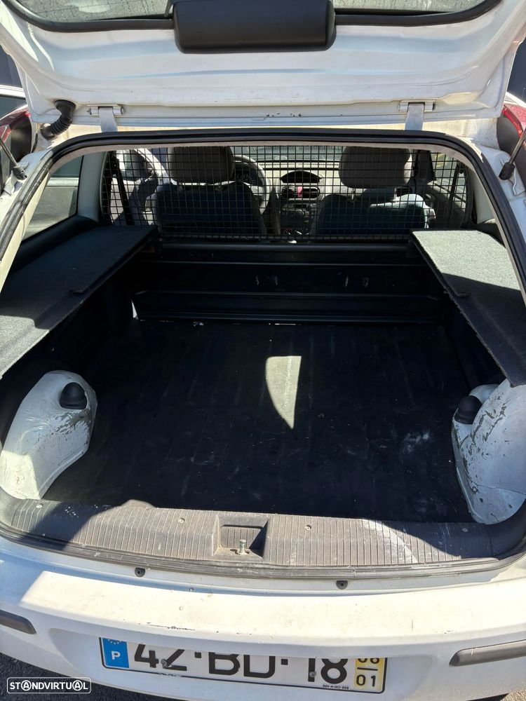 Opel CORSA-C VAN - 7