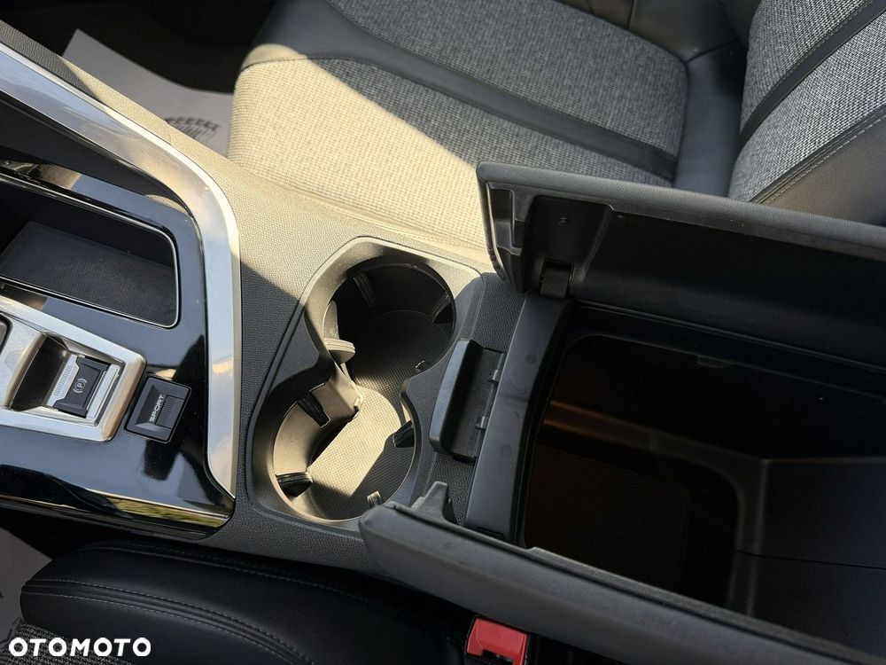 Peugeot 3008 1.5 BlueHDi Allure S&S EAT8 - 16