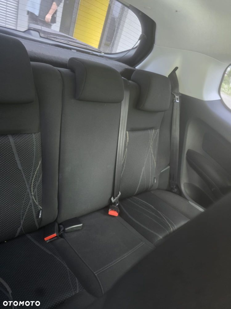 Peugeot 208 1.6 e-HDi Active STT - 6