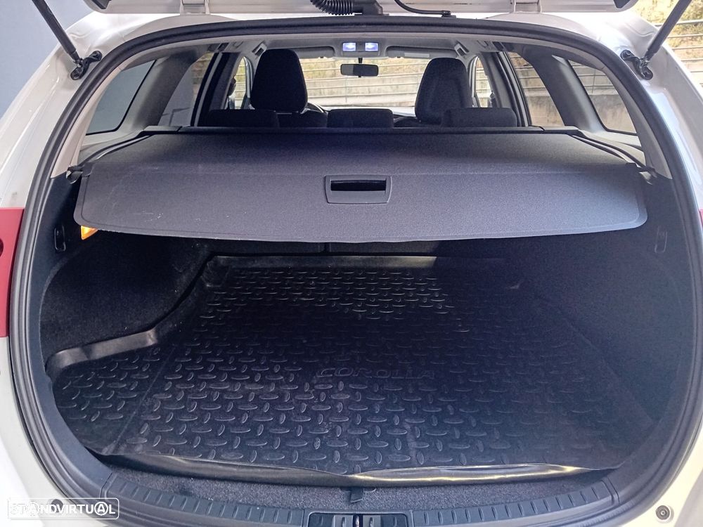Toyota Auris Touring Sports 1.4 D-4D Com+P.Sport +Navi - 14