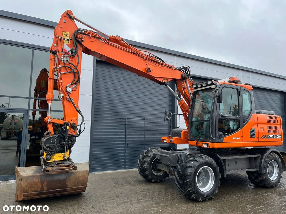 Doosan DX140W-3 - 6