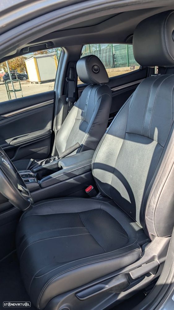 Honda Civic 1.0 i-VTEC Executive Premium CVT - 21