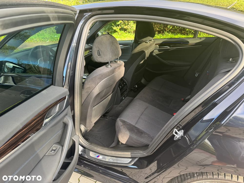 BMW Seria 5 530i xDrive M Sport sport - 22