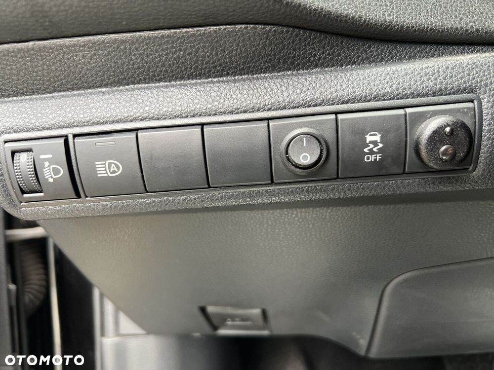 Toyota Corolla 1.8 Hybrid Comfort - 21