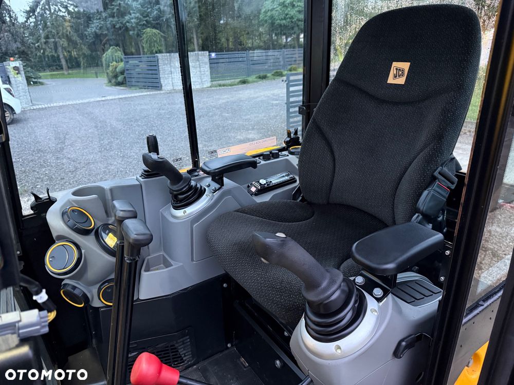 JCB 35Z-1 - 13