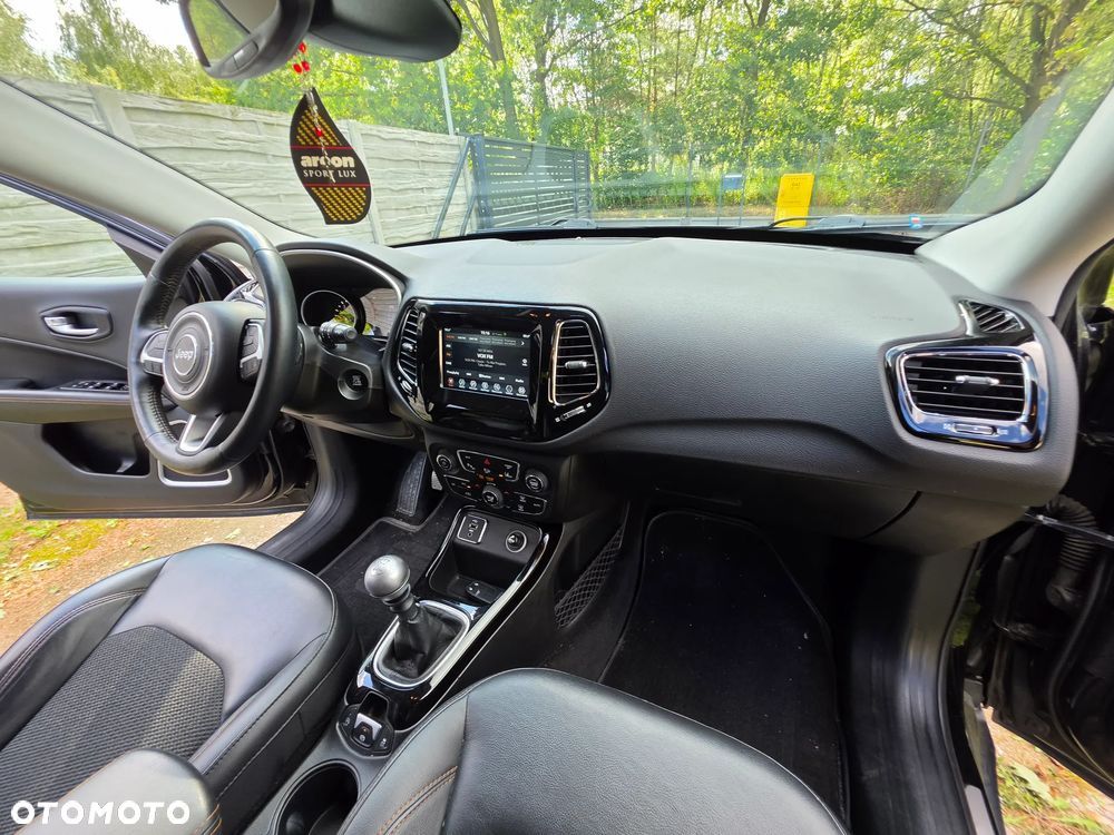 Jeep Compass 1.4 TMair Limited FWD S&S - 35