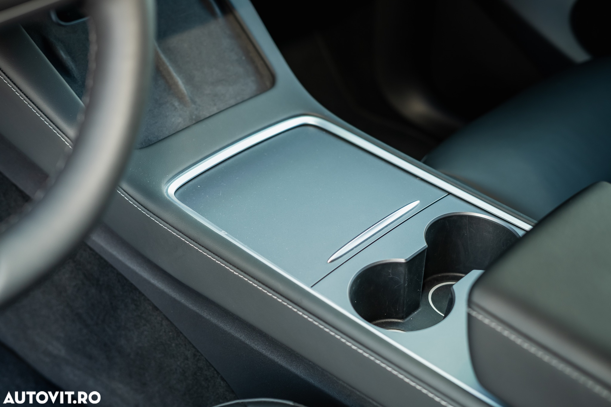 Tesla Model Y Long Range Dual Motor AWD - 32