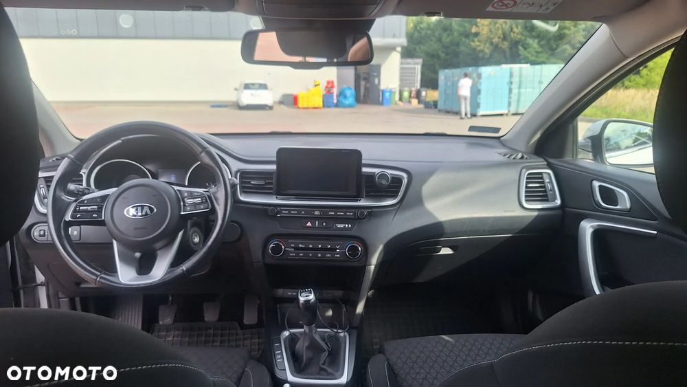 Kia Ceed 1.4 M - 10