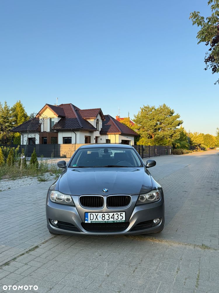 BMW Seria 3 318i - 3