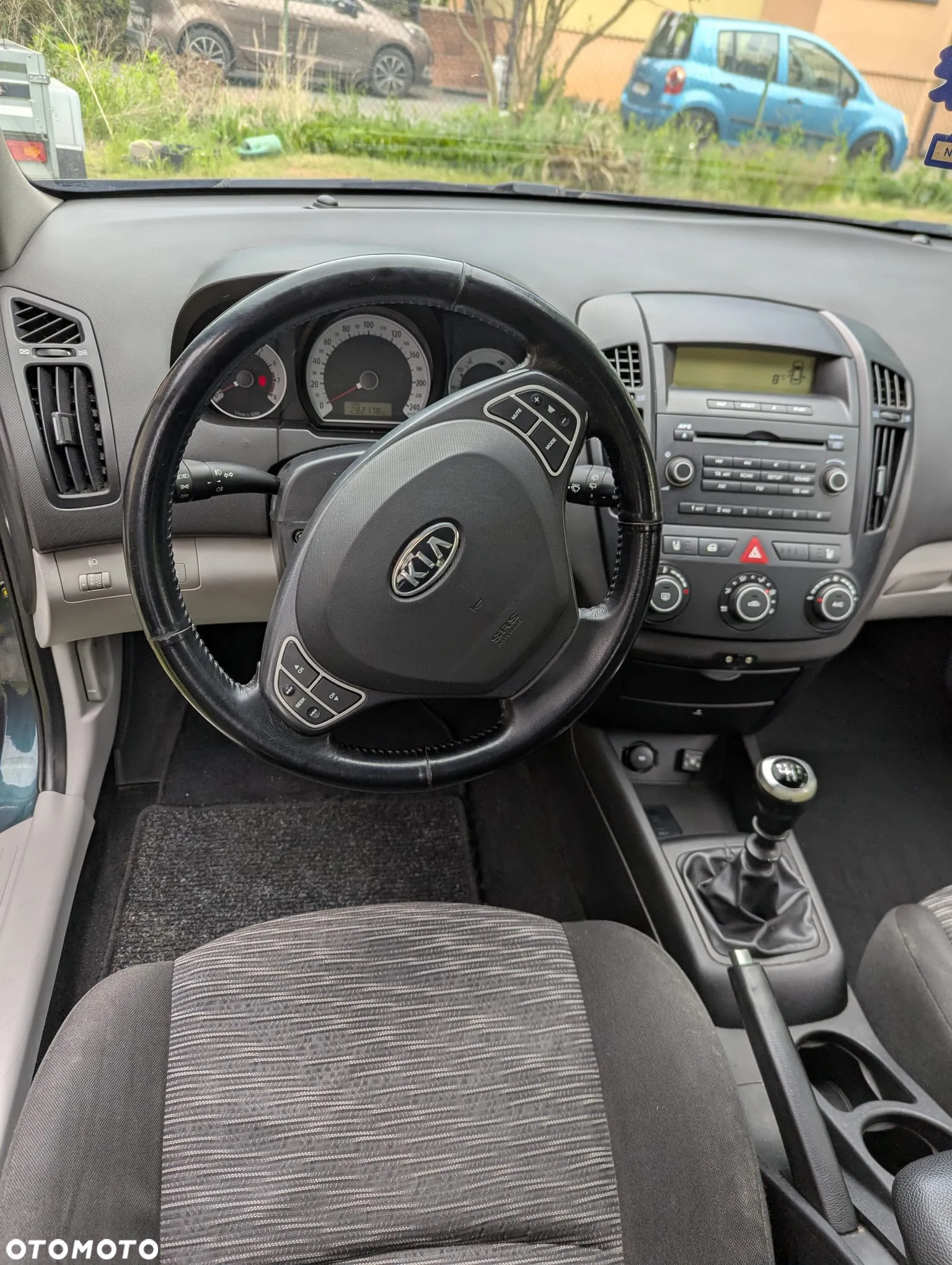Kia Ceed - 9