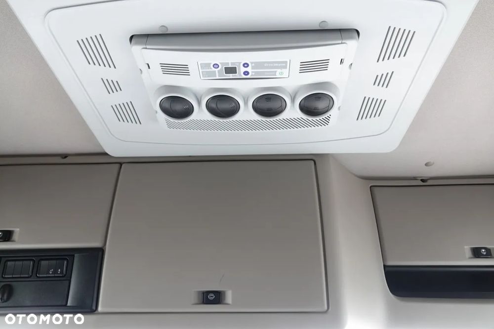 DAF XF 530 / RETARDER / KLIMA POSTOJOWA  / HYDRAULIKA dwuobwodowa  / PO KONTRAKCIE SERWISOWYM - 32