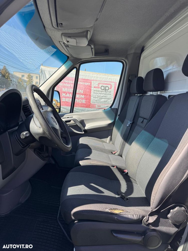 Mercedes-Benz Sprinter - 4