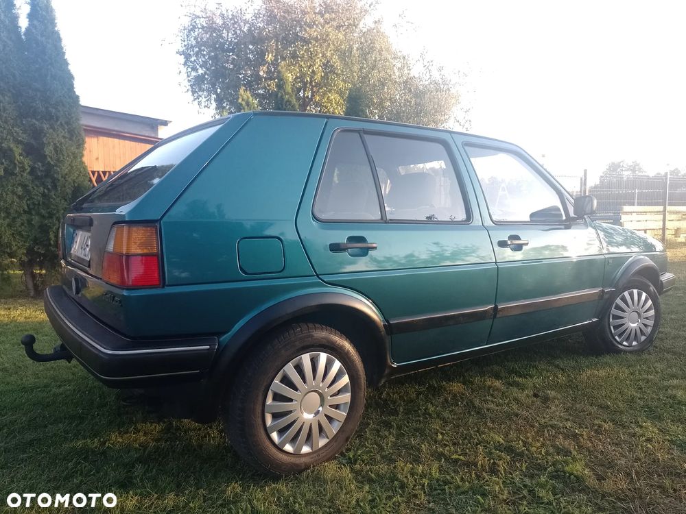 Volkswagen Golf 1.3 - 1