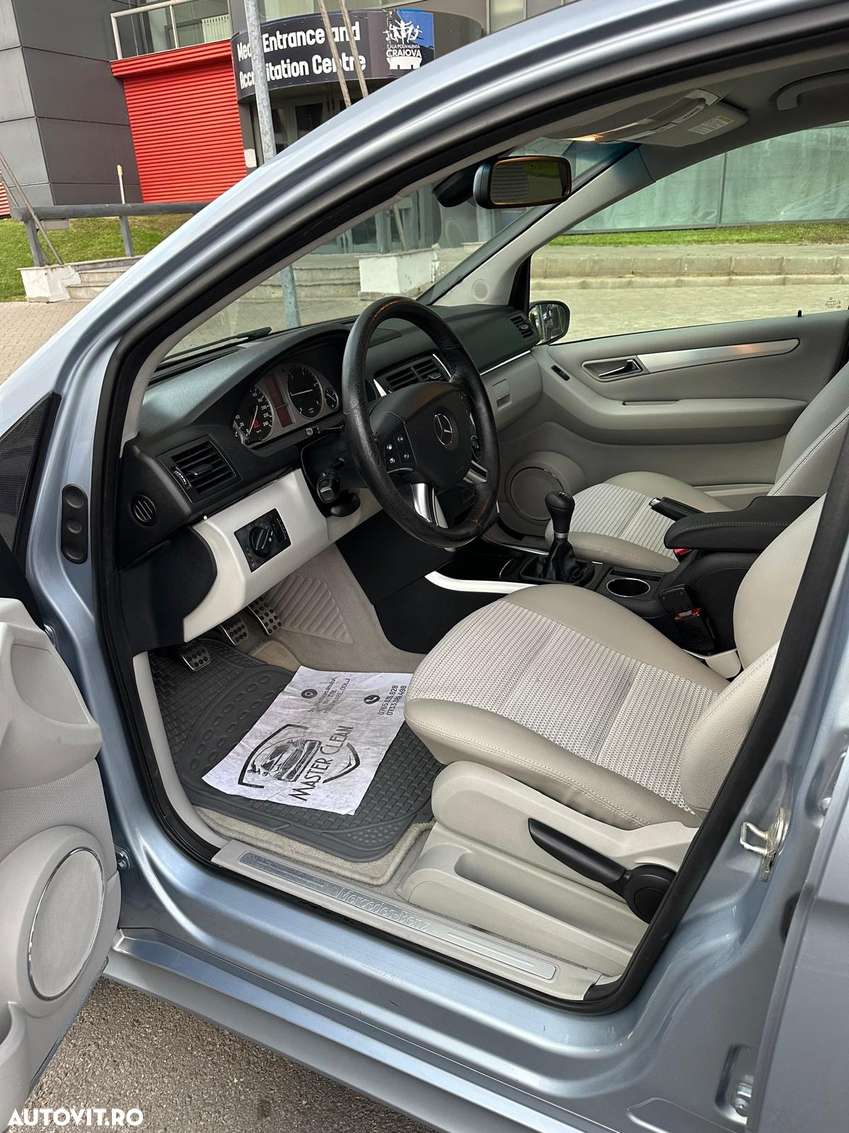Mercedes-Benz B 180 CDI - 9