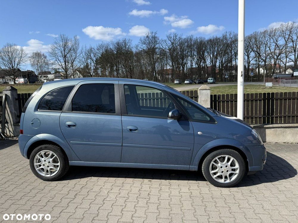 Opel Meriva 1.8 16V Cosmo Easytronic - 5