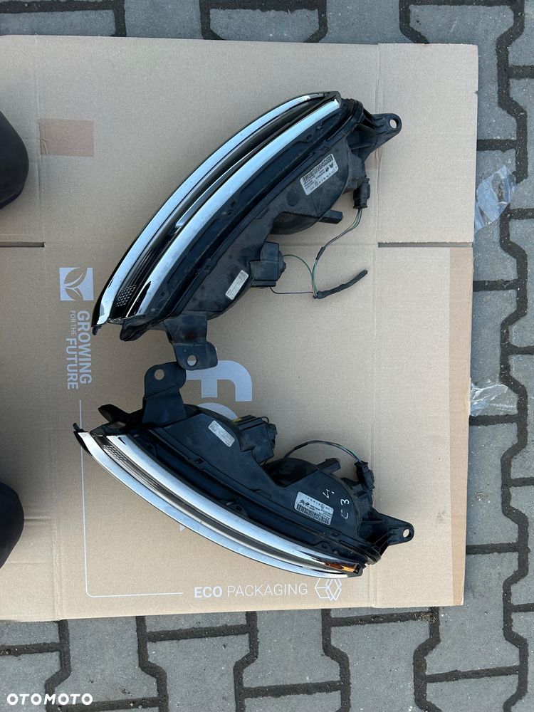 Citroen C3 III halogen lewy lampa górna zwykła 9820877980  9820878080 - 2
