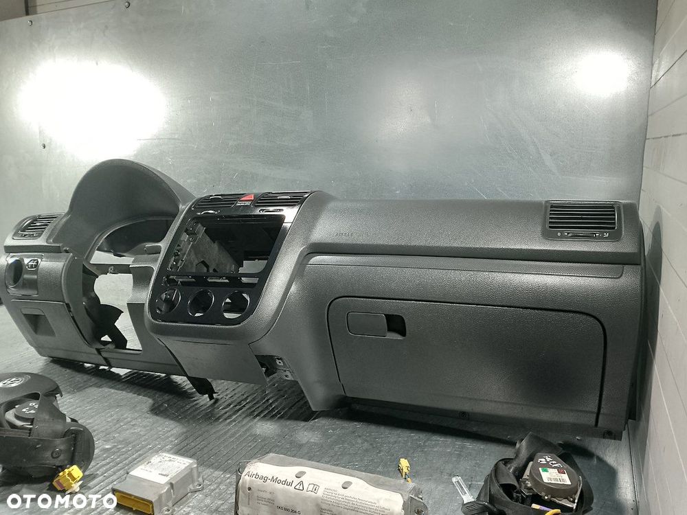 DESKA ROZDZIELCZA,KONSOLA PODUSZKI SENSOR PASY VW GOLF V - 5