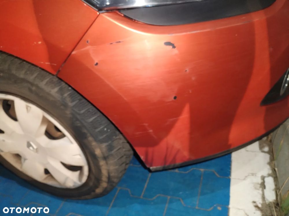 Renault Clio - 7