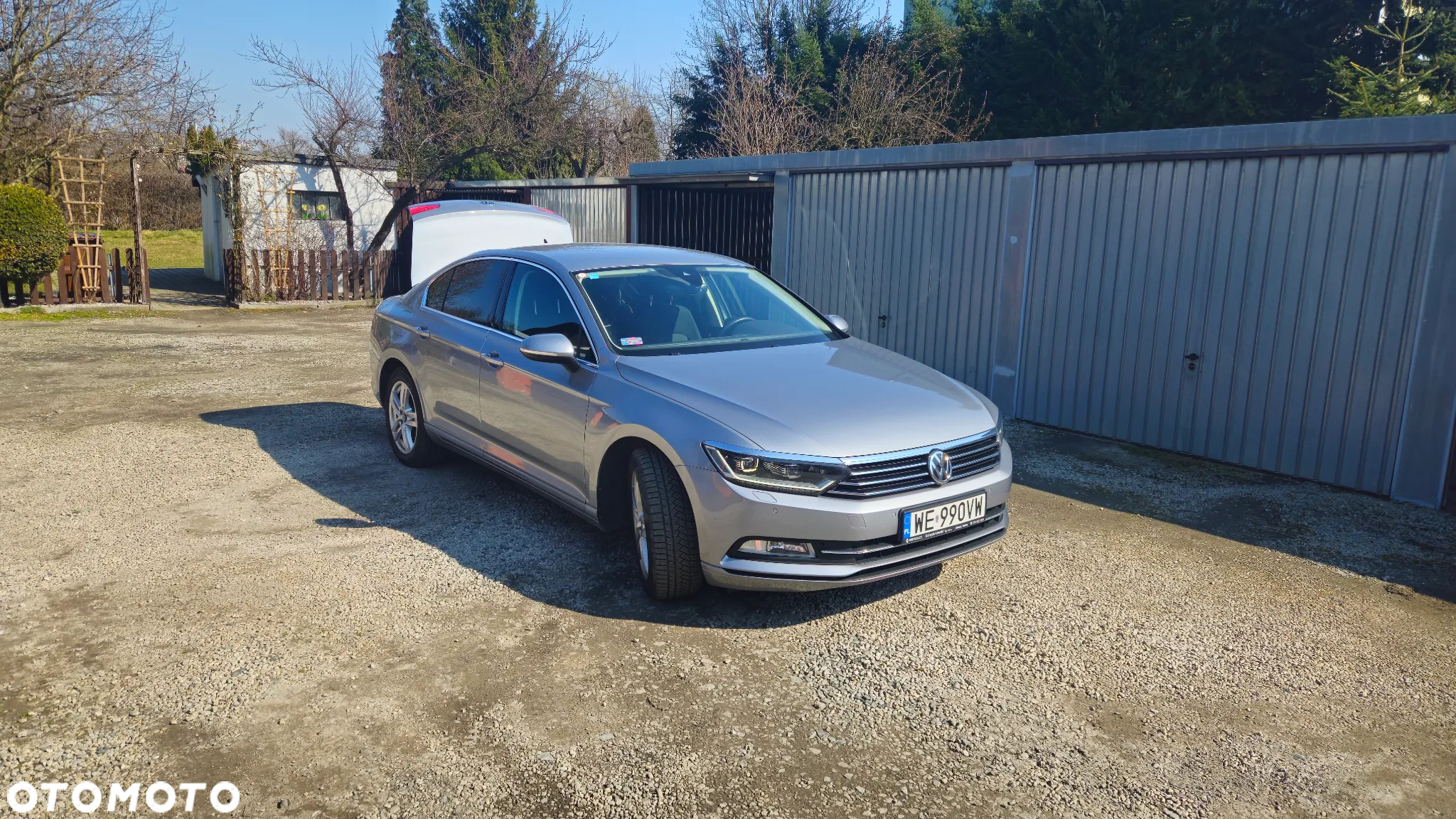 Volkswagen Passat - 4