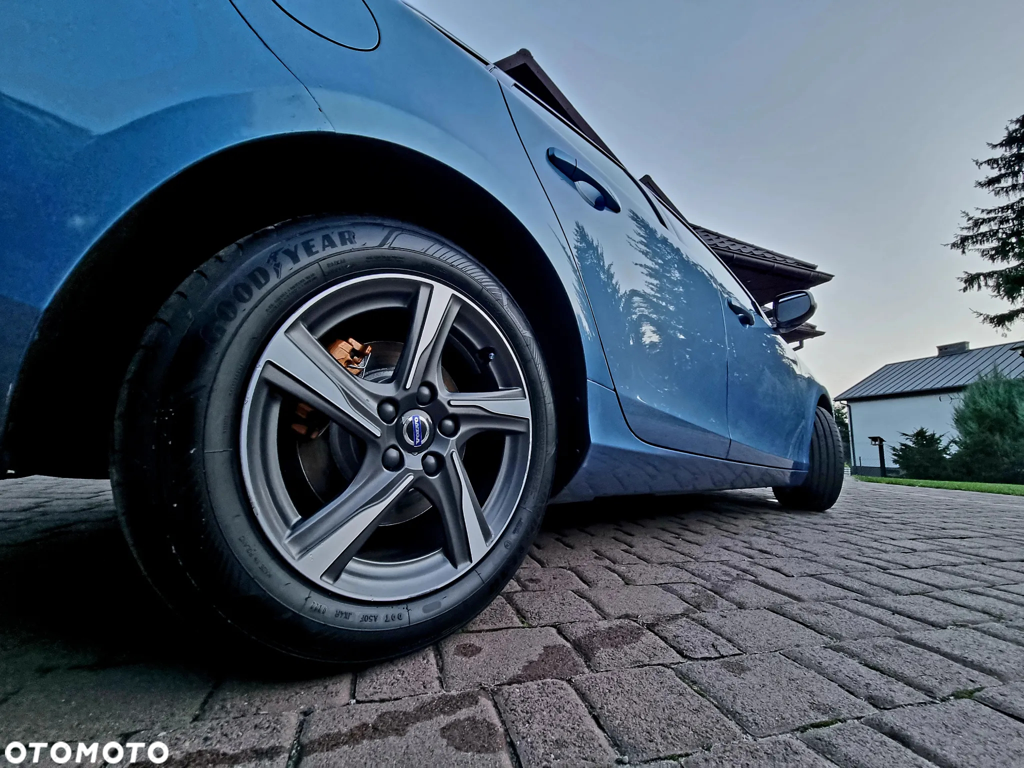Volvo V40 D2 Drive-E R-Design Kinetic - 13