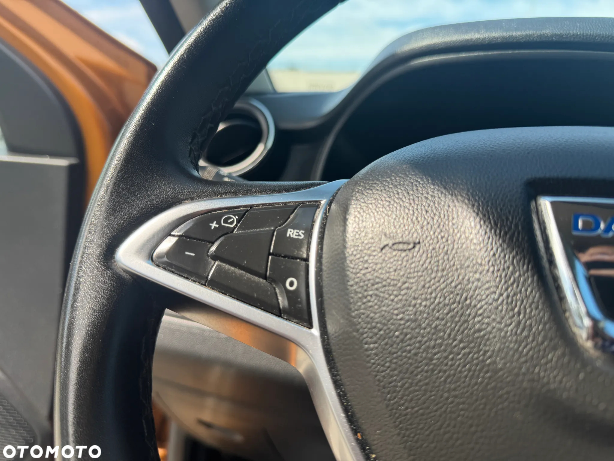 Dacia Duster 1.6 SCe Urban Explorer S&S - 17
