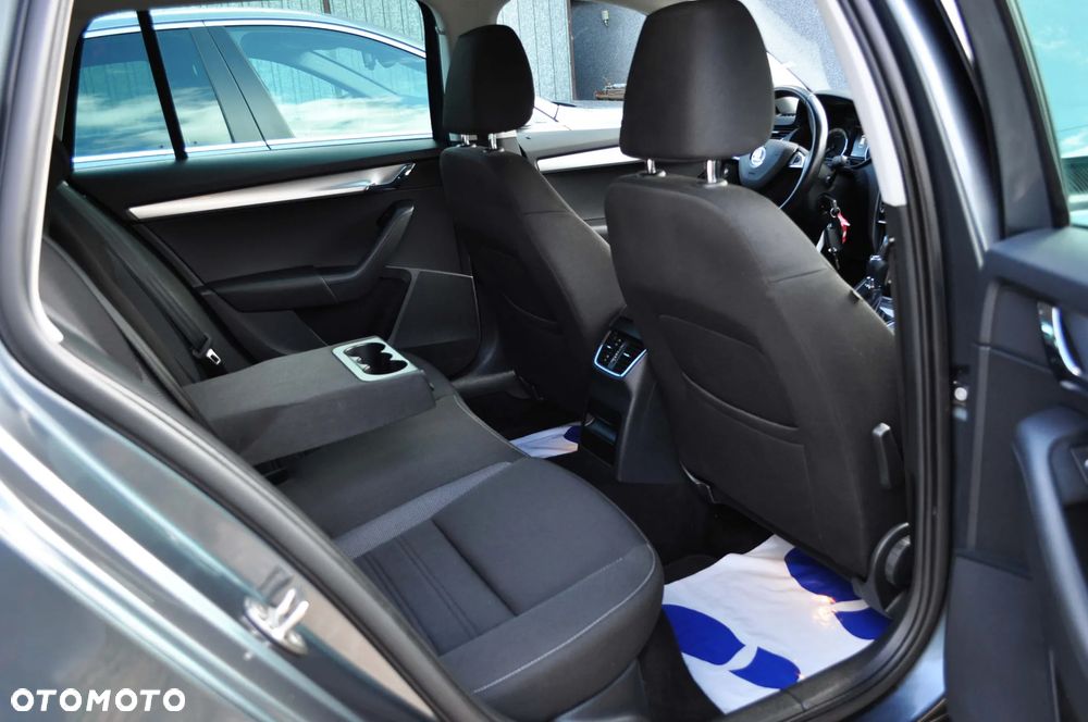 Skoda Octavia 1.6 TDI DSG Premium Edition - 15