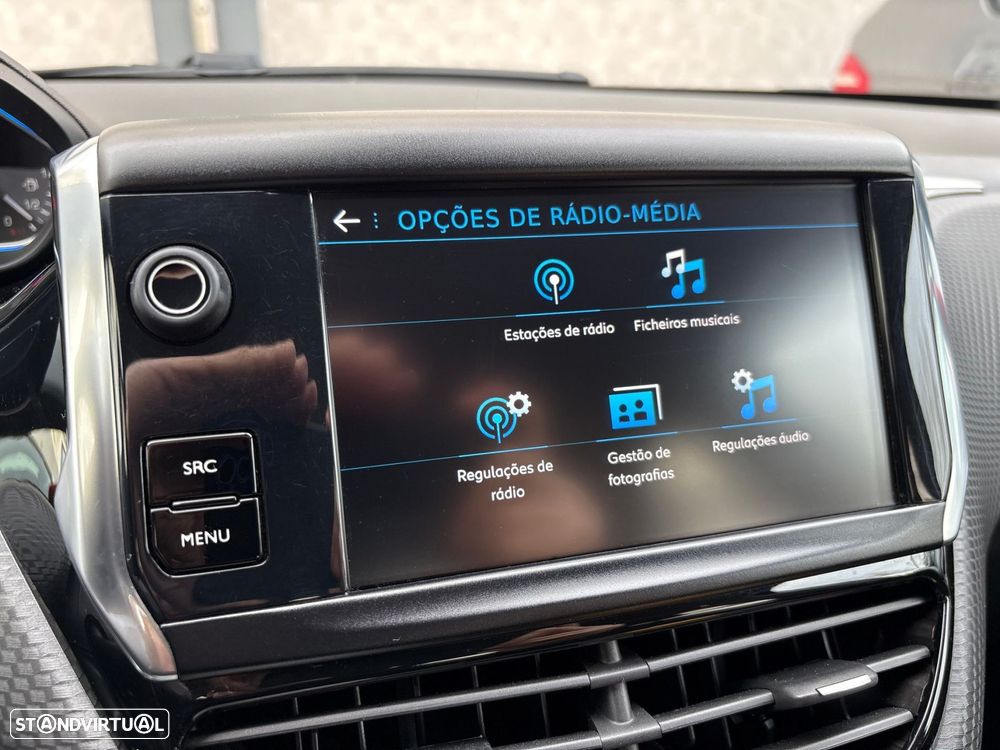 Peugeot 2008 1.2 PureTech Allure - 18