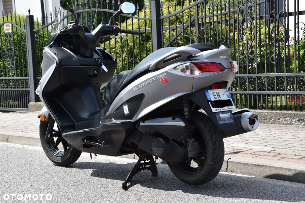 Suzuki Burgman - 3