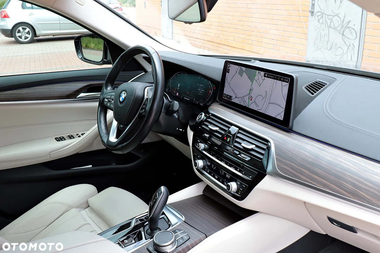 BMW Seria 5 530i GPF Luxury Line - 22