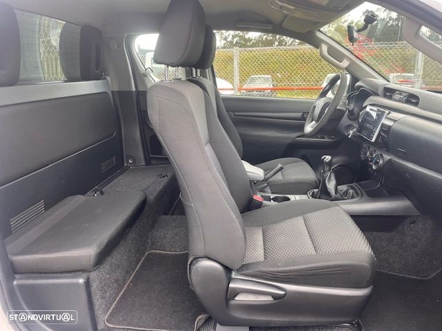 Toyota HILUX CLUB 4x4 150cv LUG. - 8